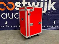 Red flightcase - afbeelding 1 van  10