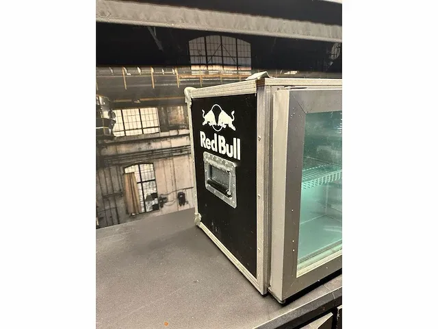 Redbull - flightcase - koelkast - afbeelding 4 van  7