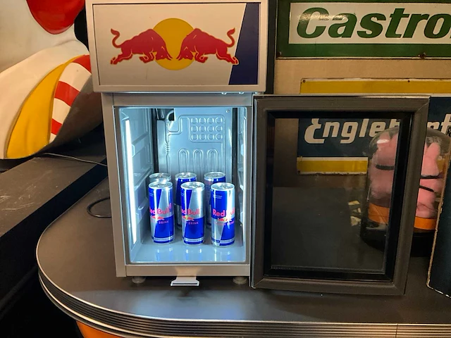 Redbull koelkast - afbeelding 4 van  5