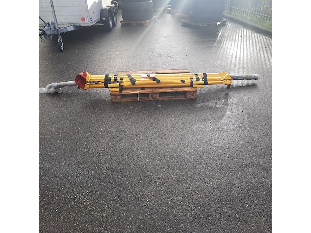 Reddings brancard en metalen pinnen - afbeelding 1 van  5