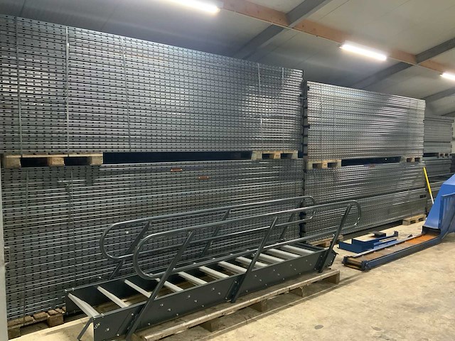 Redirack m palletstelling (circa 28m) - afbeelding 1 van  4