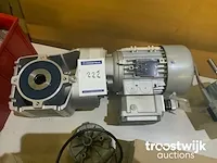 Reductormotor - afbeelding 1 van  2