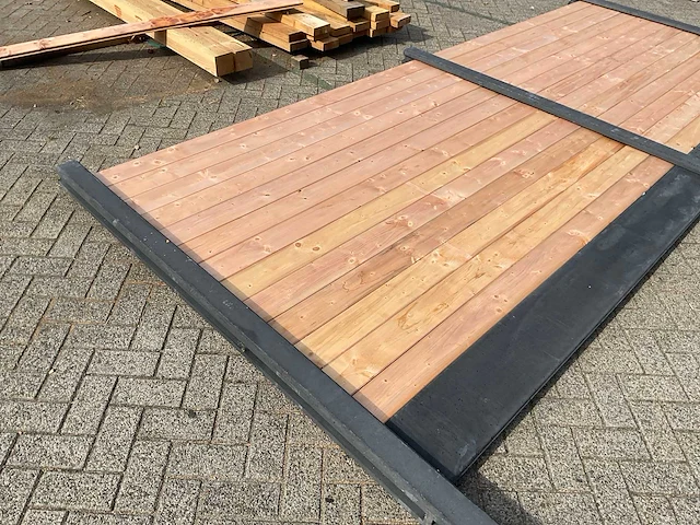 Redwood hout-betonschutting - 23,5m x 205cm - afbeelding 5 van  10