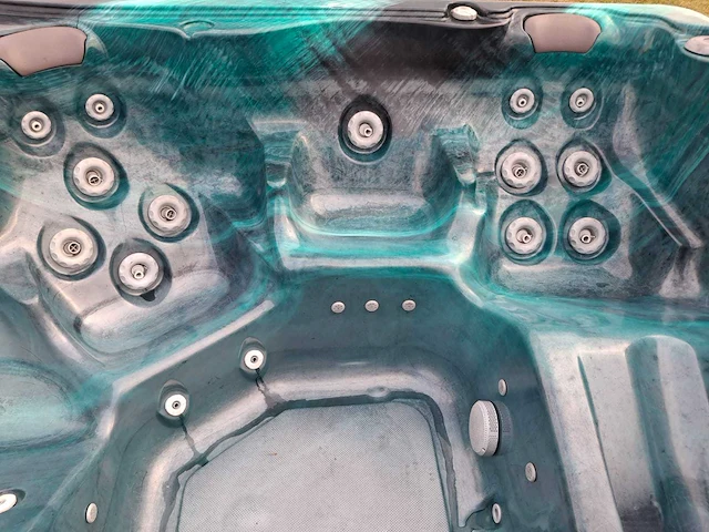 Reflection spa 5 persoons amerikaans jacuzzi en buitenspa - afbeelding 2 van  22