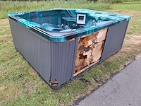 Reflection spa 5 persoons amerikaans jacuzzi en buitenspa - afbeelding 9 van  22