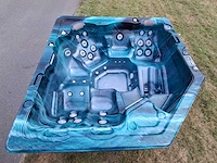 Reflection spa 5 persoons amerikaans jacuzzi en buitenspa - afbeelding 1 van  22