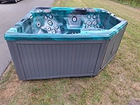 Reflection spa 5 persoons amerikaans jacuzzi en buitenspa - afbeelding 19 van  22