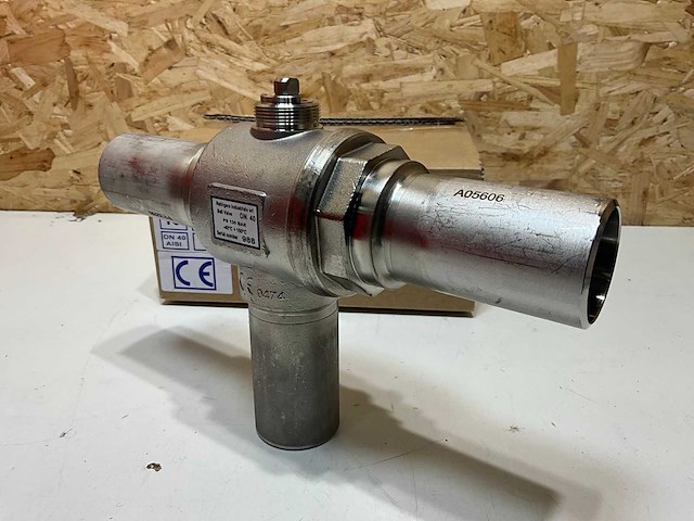 Refrigera bv31yd40x0104 kogelafsluiter 3-weg co2 rvs dn40 ods 130 bar v-port - afbeelding 10 van  10