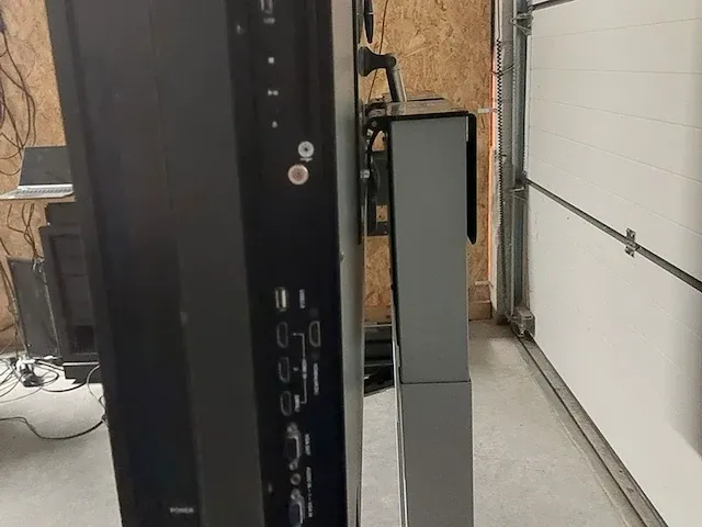Refurb.prowise classic line 65 inch 4k touch+allinone lift - afbeelding 1 van  8