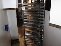 Regaalwagen met 15 posities. afmeting 38 x 55 x 174 cm - afbeelding 1 van  2