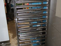 Regaalwagen met 15 posities. afmeting 38 x 55 x 174 cm - afbeelding 2 van  2