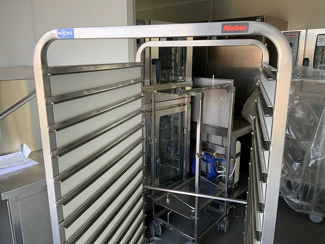 Regaalwagen - afbeelding 4 van  4