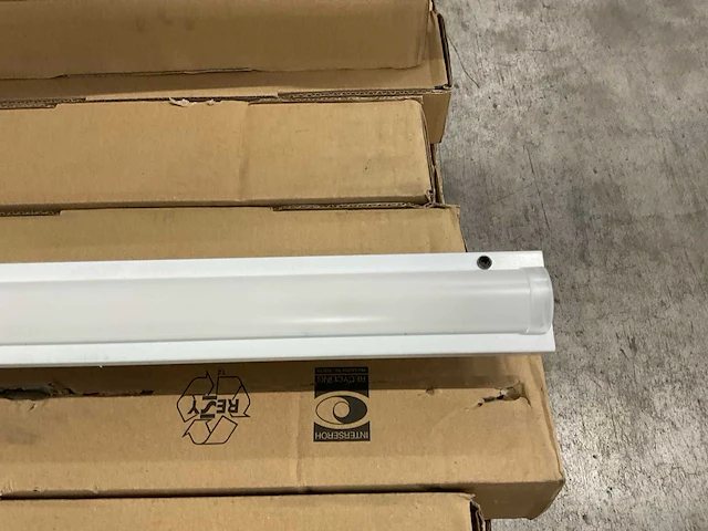 Regiolux sdgbg /1500 7400-4500 840 etm lichtlijn 48w (18x) - afbeelding 5 van  8