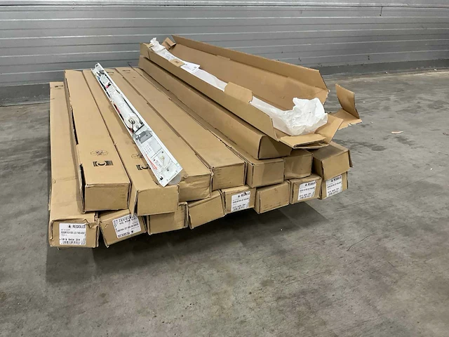 Regiolux sdgbg /1500 7400-4500 840 etm lichtlijn 48w (18x) - afbeelding 8 van  8