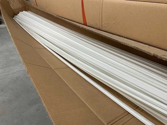 Rehau - ral 9010 - kunststof deurplinten (950x) - afbeelding 2 van  5