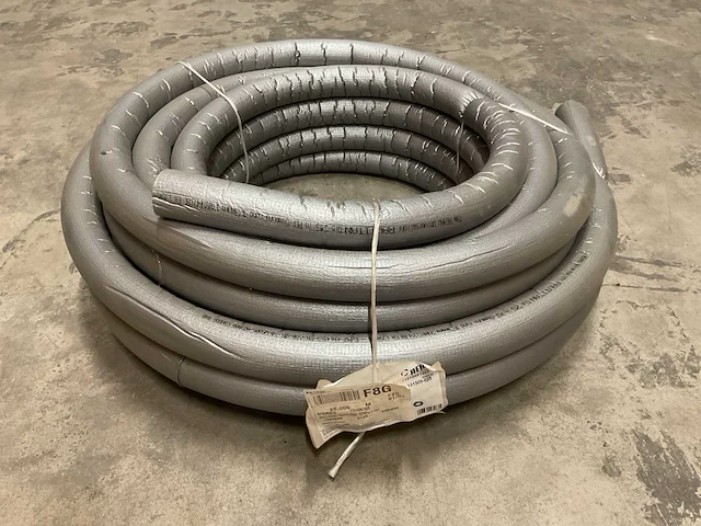 Rehau rautitan 25.0x3.7mm rol á 25m meerlagenbuis met isolatiemantel - afbeelding 1 van  3