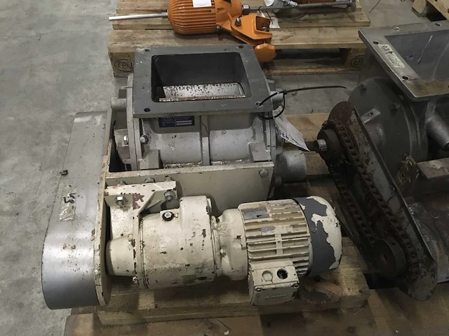 Reimelt roterende sluis met motor - afbeelding 3 van  6