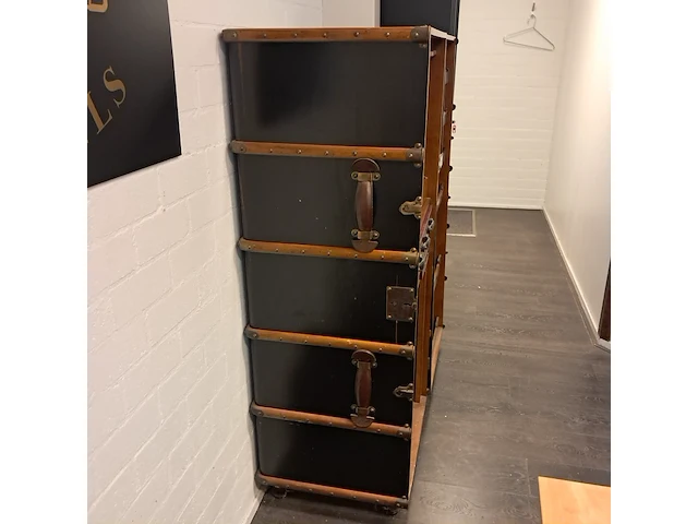 Reiskast authentic models, hout - afbeelding 5 van  7