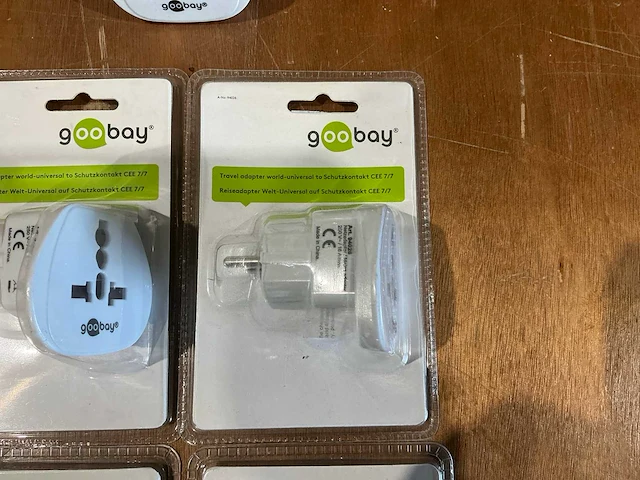 Reisstekker / adapter (5x) - afbeelding 2 van  3
