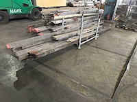 Rek met balken - afbeelding 1 van  3