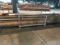 Rek met balken - afbeelding 2 van  3