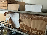 Rek met verpakkings materialen overige verpakkingsmaterialen - afbeelding 8 van  9
