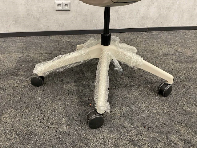 Relativ - bureaustoel muisgrijs - ongebruikt - afbeelding 9 van  17