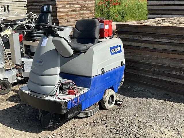 Relavit quick zelfrijdende veegmachine - afbeelding 1 van  11