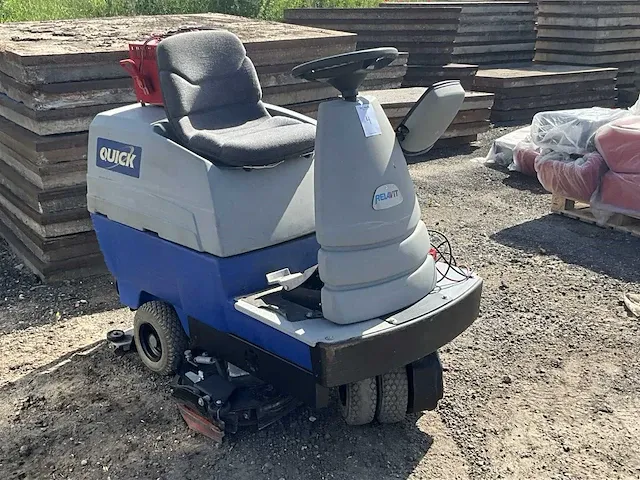 Relavit quick zelfrijdende veegmachine - afbeelding 4 van  11