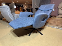 Relaxfauteuil, blauw stof, manueel verstelbaar, zwarte poot - afbeelding 1 van  6