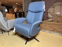 Relaxfauteuil, blauw stof, manueel verstelbaar, zwarte poot - afbeelding 3 van  6