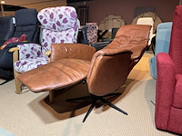 Relaxfauteuil, bruin leer, manueel verstelbaar, zwarte poot - afbeelding 1 van  6