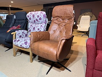 Relaxfauteuil, bruin leer, manueel verstelbaar, zwarte poot - afbeelding 3 van  6