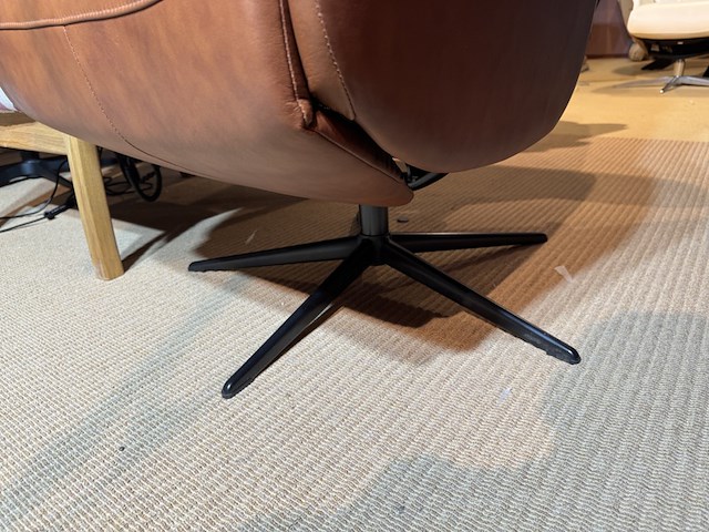 Relaxfauteuil, bruin leer, manueel verstelbaar, zwarte poot - afbeelding 5 van  6