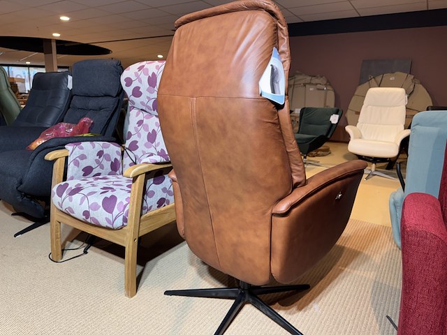 Relaxfauteuil, bruin leer, manueel verstelbaar, zwarte poot - afbeelding 6 van  6