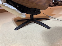 Relaxfauteuil, wit leer, elektrisch verstelbaar,design, zwarte poot - afbeelding 7 van  11