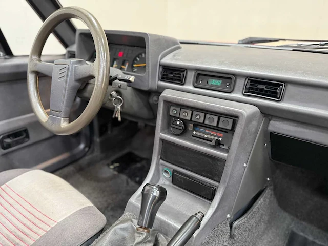Reliant - scimitar - 1300 - oldtimer - 1987 - afbeelding 13 van  34