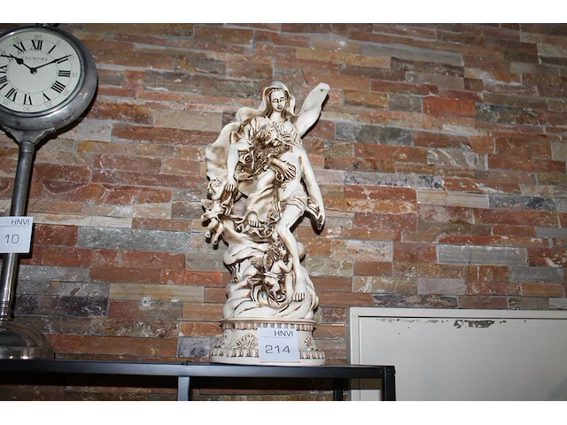 Religieus beeld met hoogte 58 cm. - afbeelding 1 van  3