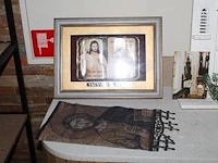 Religieuze accessoires w.o. kruizen, rozenkransen, etc. - afbeelding 2 van  3