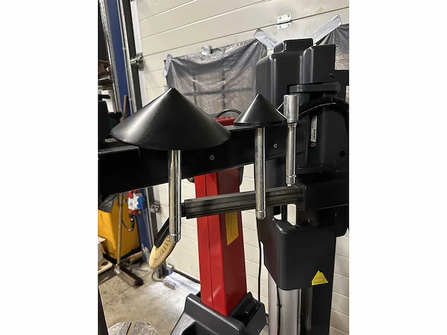 Rema tiptop - promaxx 8240-2 - tyre changing device - 2014 - afbeelding 8 van  10