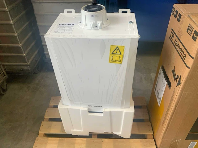 Remeha elga ace all-in-one 28c combi cv-ketel - afbeelding 1 van  9