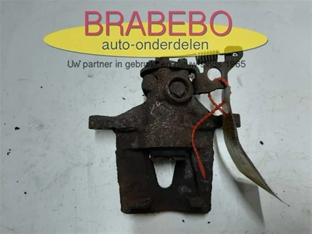 Remklauwen achter ford - afbeelding 13 van  50
