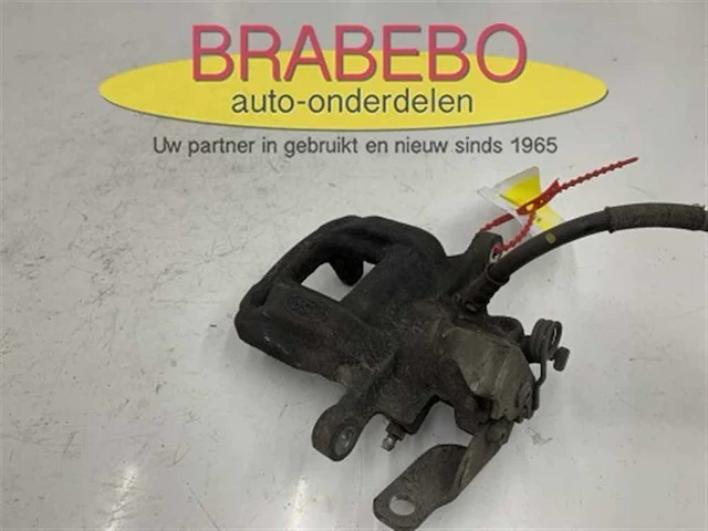 Remklauwen achter ford - afbeelding 27 van  50