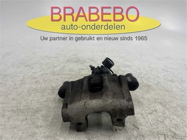 Remklauwen achter ford - afbeelding 36 van  50