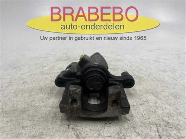Remklauwen achter ford - afbeelding 37 van  50
