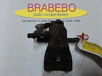 Remklauwen achter ford - afbeelding 45 van  50