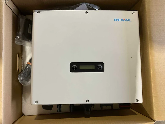 Renac r3-10k-dt omvormer - afbeelding 1 van  4