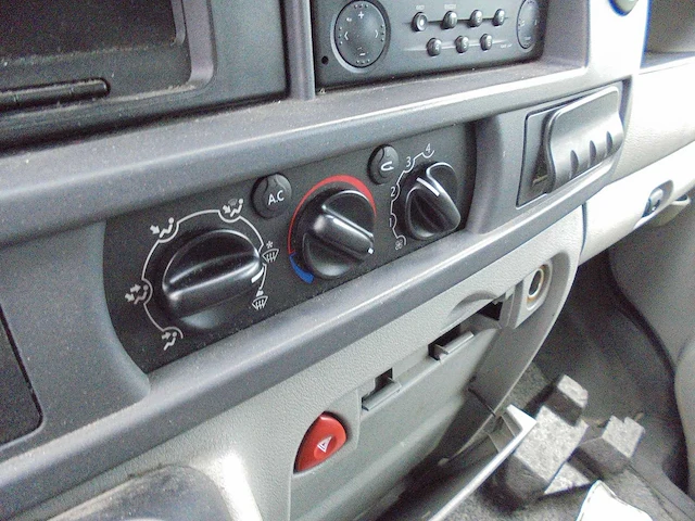 Renault - 1 - master - t28 2.5dci l1h1 - 72-bt-js - afbeelding 7 van  9