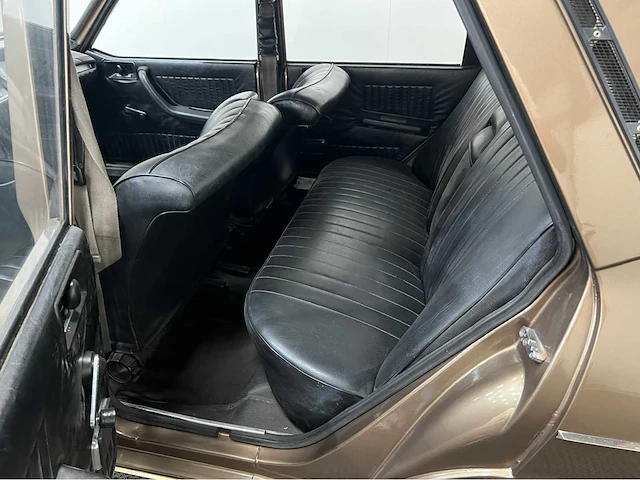 Renault - 12 r - oldtimer 1975 - afbeelding 5 van  26