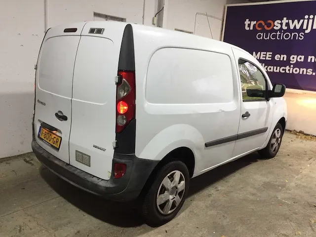 Renault - 1.5 dci 70 confort - v-800-gr - afbeelding 14 van  18